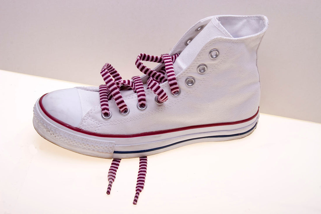 how to clean white shoes